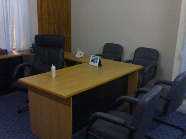 bananioffice.jpg